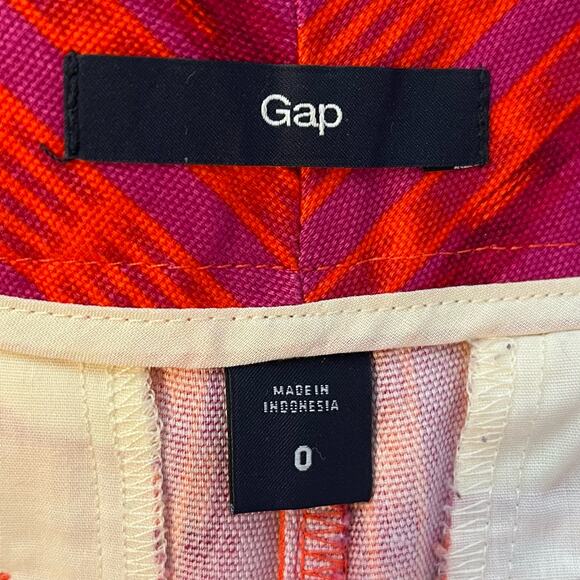 Gap Ikat Tailored Shorts - Size 0 - Picture 5 of 7